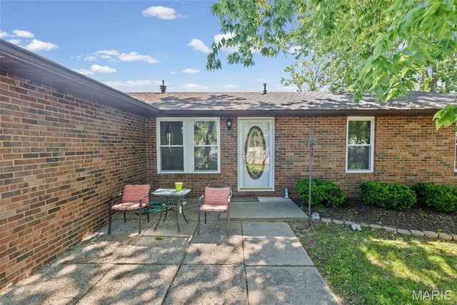 1048 Bermuda Drive, Edwardsville, IL 62025