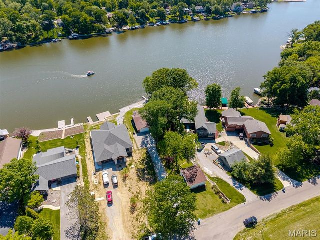 1048 Bermuda Drive, Edwardsville, IL 62025
