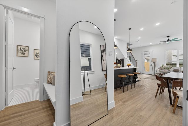 305 Marcella Street C, Houston, TX 77091