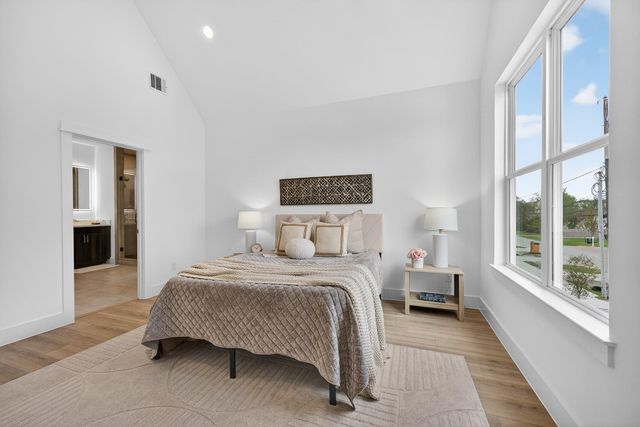 305 Marcella Street C, Houston, TX 77091