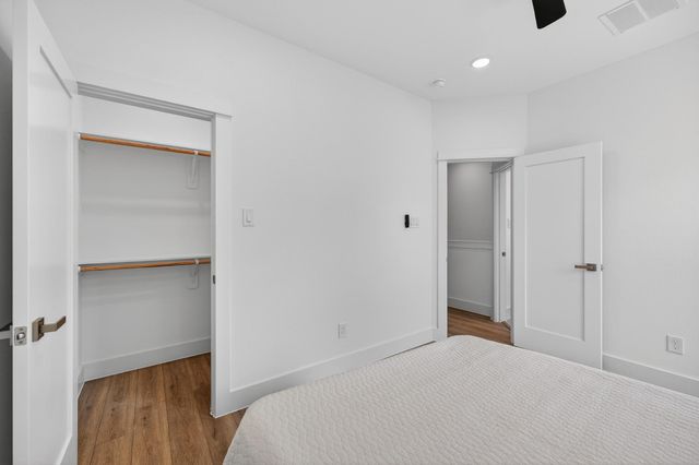 305 Marcella Street C, Houston, TX 77091