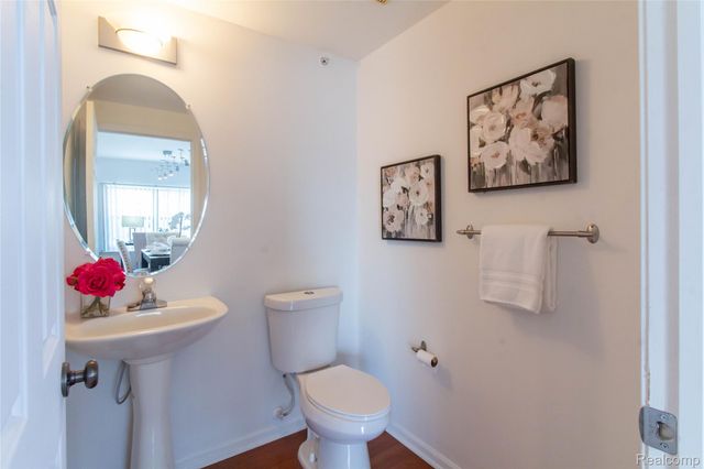 1405 Raliegh Place, Troy, MI 48084
