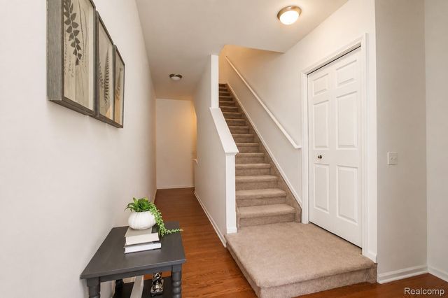 1405 Raliegh Place, Troy, MI 48084