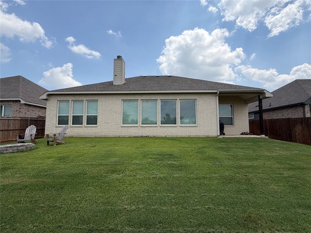 426 Wilkerson Lane, Justin, TX 76247
