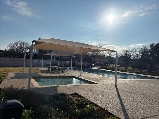 426 Wilkerson Lane, Justin, TX 76247