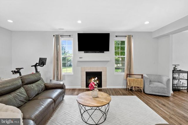 218 FORD AVE, Langhorne, PA 19047