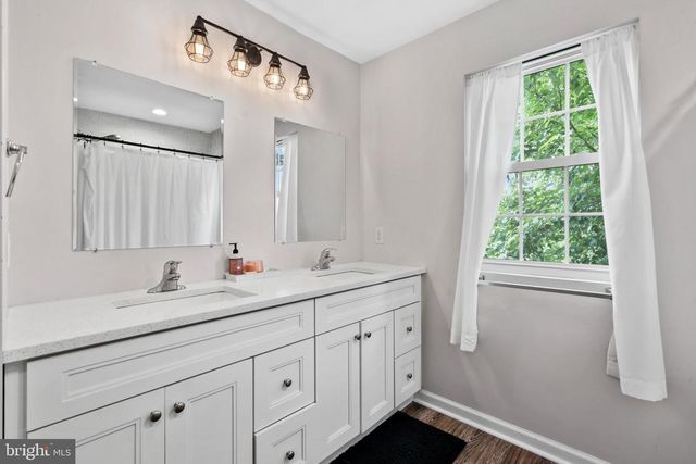 218 FORD AVE, Langhorne, PA 19047