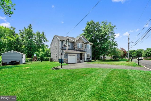 218 FORD AVE, Langhorne, PA 19047