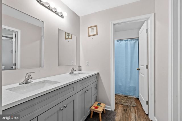 218 FORD AVE, Langhorne, PA 19047