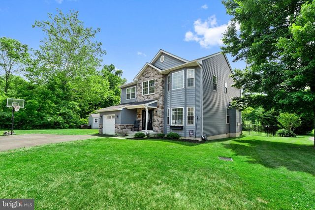 218 FORD AVE, Langhorne, PA 19047