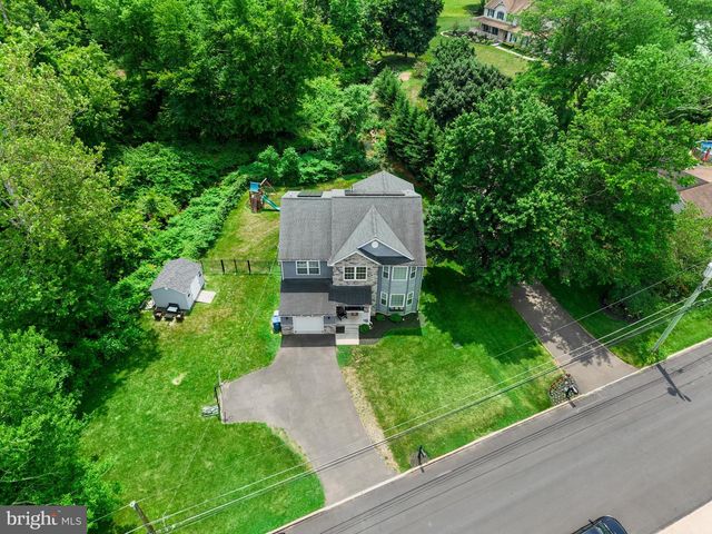 218 FORD AVE, Langhorne, PA 19047