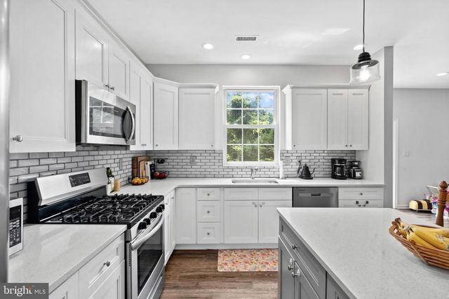 218 FORD AVE, Langhorne, PA 19047