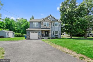 218 FORD AVE, Langhorne, PA 19047