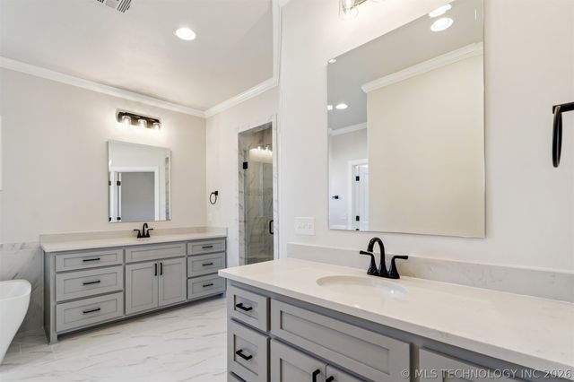 17539 S 52nd East Avenue, Bixby, OK 74008