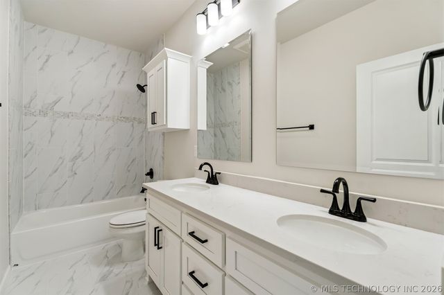 17539 S 52nd East Avenue, Bixby, OK 74008