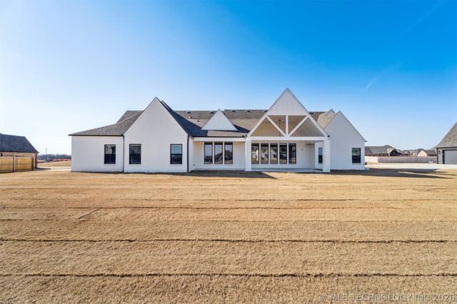 17539 S 52nd East Avenue, Bixby, OK 74008