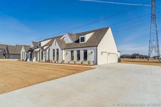 17539 S 52nd East Avenue, Bixby, OK 74008