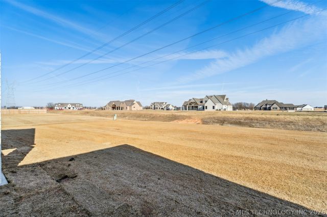 17539 S 52nd East Avenue, Bixby, OK 74008