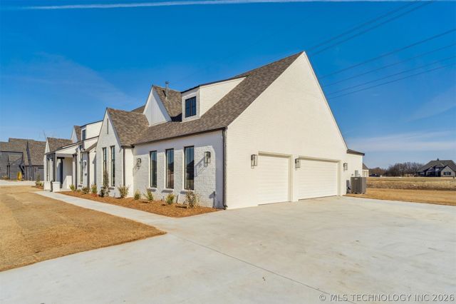 17539 S 52nd East Avenue, Bixby, OK 74008