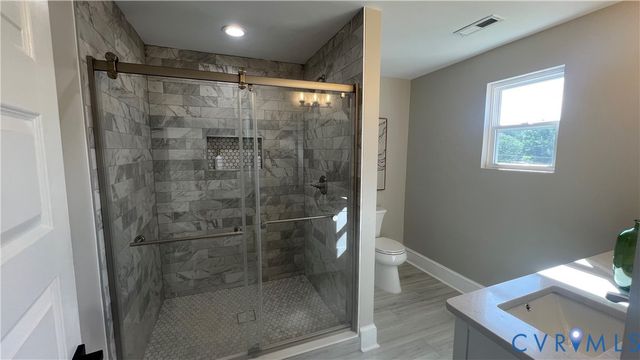 607 N 37th St, Richmond, VA 23223