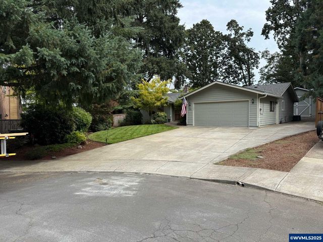 2324 Thrush Ct SE, Salem, OR 97306