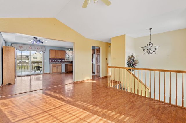 5684 Dove Dale Avenue, Portage, IN 46368