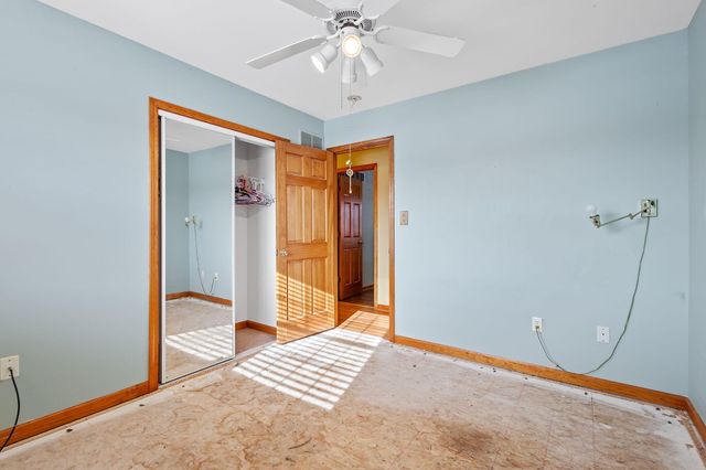 5684 Dove Dale Avenue, Portage, IN 46368