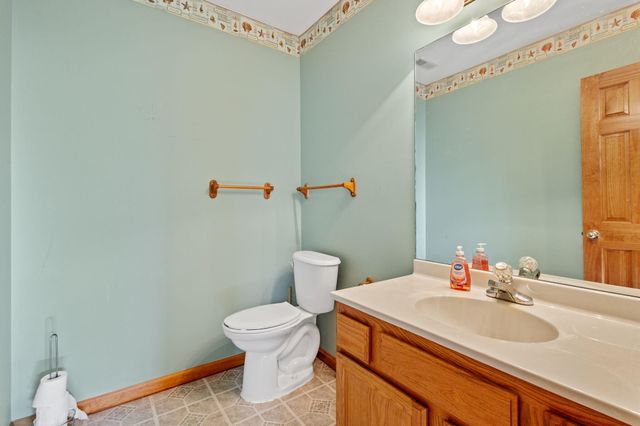 5684 Dove Dale Avenue, Portage, IN 46368