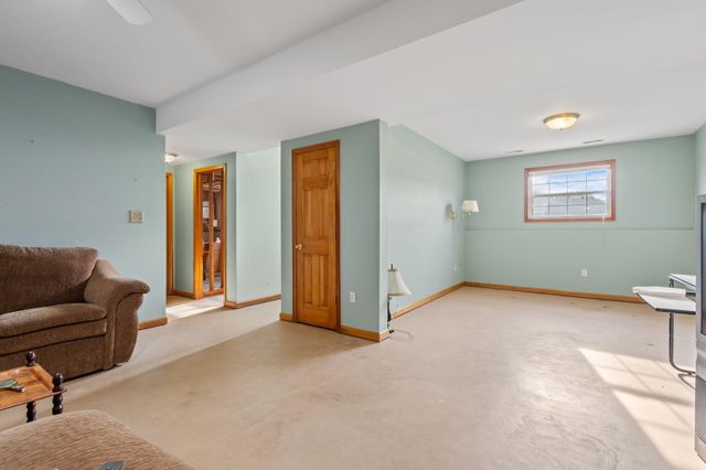 5684 Dove Dale Avenue, Portage, IN 46368