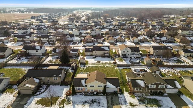 5684 Dove Dale Avenue, Portage, IN 46368