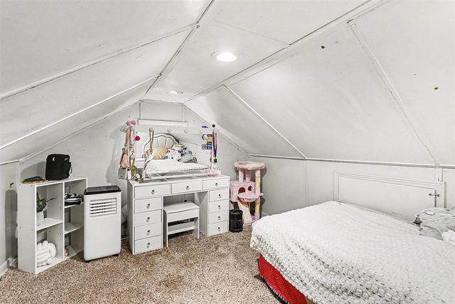 702 S Davis Street, Vicksburg, MI 49097