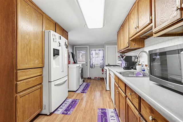 702 S Davis Street, Vicksburg, MI 49097