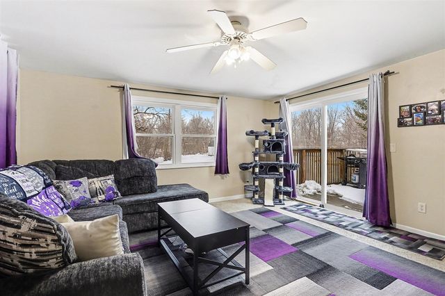 702 S Davis Street, Vicksburg, MI 49097