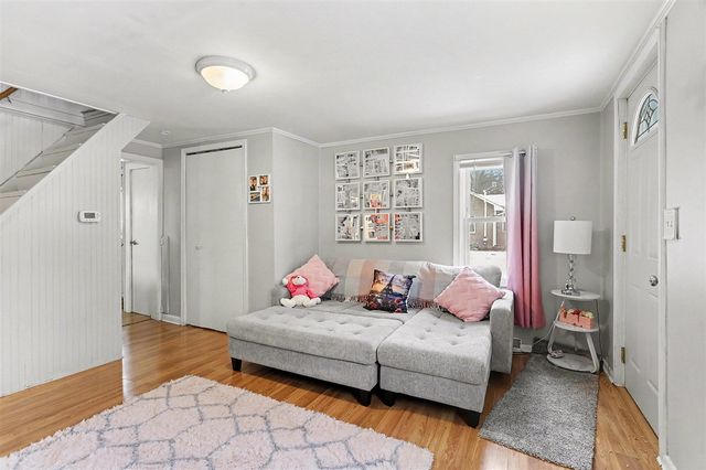 702 S Davis Street, Vicksburg, MI 49097