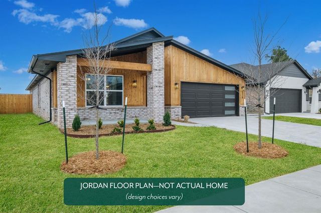 1313 SW 157th Street, Moore, OK 73170