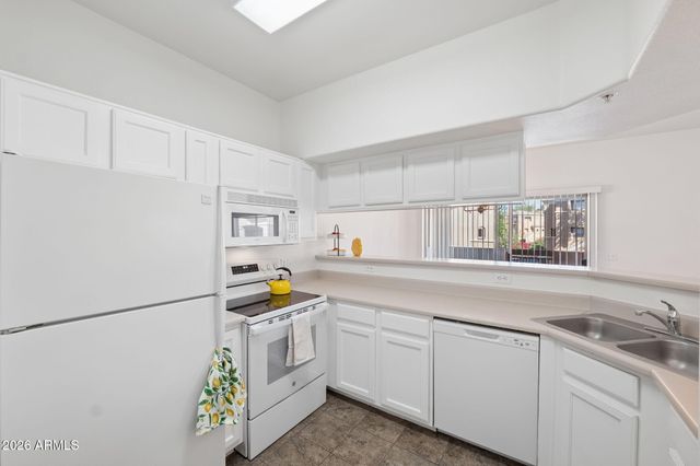 4644 N 22ND Street 2117, Phoenix, AZ 85016