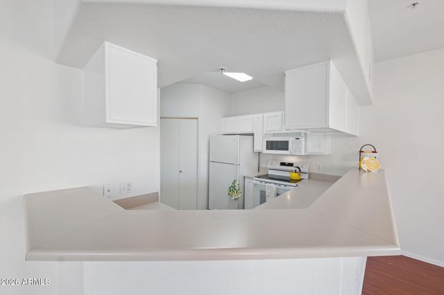 4644 N 22ND Street 2117, Phoenix, AZ 85016