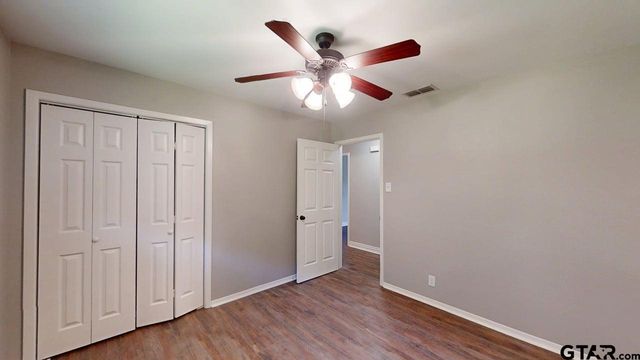 518 Meadow Creek Dr, Tyler, TX 75703