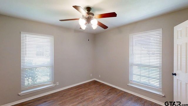 518 Meadow Creek Dr, Tyler, TX 75703