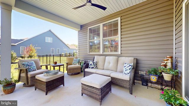 172 LAQUINTA DR, Egg Harbor Township, NJ 08234