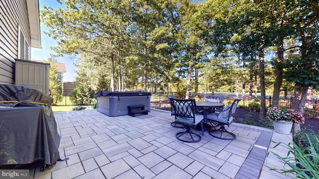 172 LAQUINTA DR, Egg Harbor Township, NJ 08234