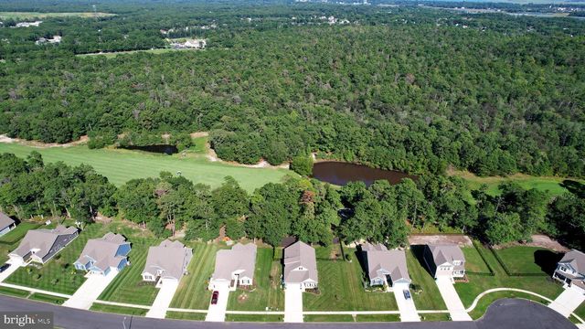 172 LAQUINTA DR, Egg Harbor Township, NJ 08234