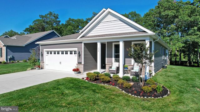 172 LAQUINTA DR, Egg Harbor Township, NJ 08234