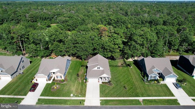172 LAQUINTA DR, Egg Harbor Township, NJ 08234