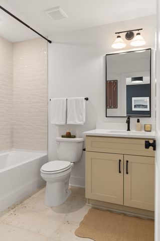 135 Hart, Nashville, TN 37207