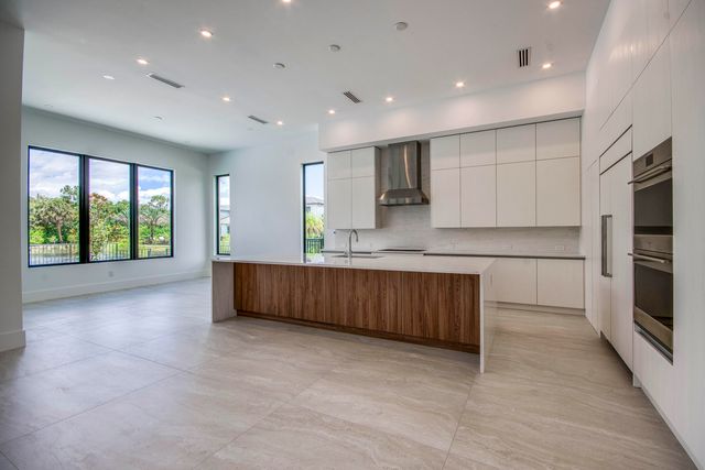 18409 Symphony Court, Jupiter, FL 33458