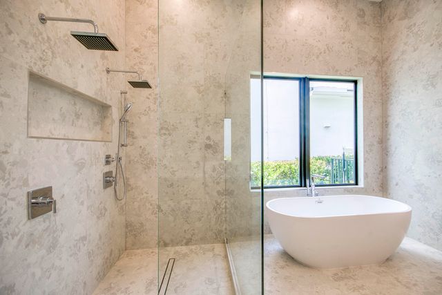 18409 Symphony Court, Jupiter, FL 33458