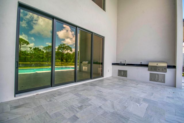 18409 Symphony Court, Jupiter, FL 33458
