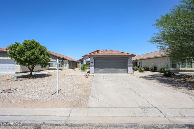 1098 E NARDINI Street, San Tan Valley, AZ 85140