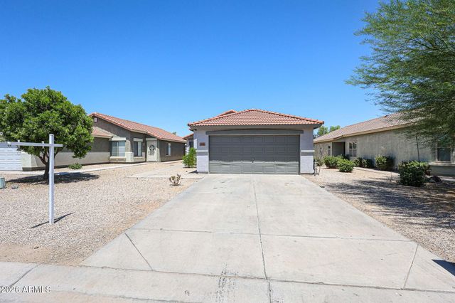 1098 E NARDINI Street, San Tan Valley, AZ 85140